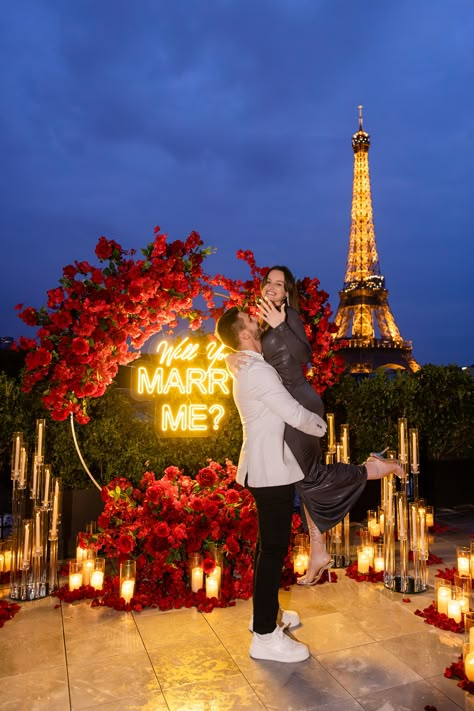 Nothing says romance like a proposal under the Eiffel Tower 🥰 Paris is known for being the city of love and no one knows love better than The Proposers. Contact us to organise your engagement today at info@theproposers.co.uk ❤️ Paris Romance Aesthetic, Wedding Proposal Pictures, Candlelit Proposal, Eiffel Tower Proposal, Paris Proposal, Cute Proposal Ideas, Dream Proposal, Proposal Pictures, Good Night Love Messages