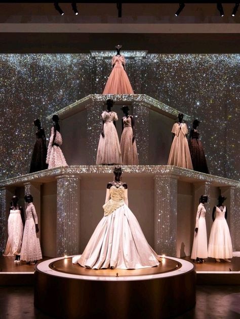 Dior Designer Of Dreams, Silver Queens, Dior Exhibition, Fashion In Paris, Dior Dresses, Dior Fashion Show, Christian Dior Designer, Chengdu China, Fashion Dream Job