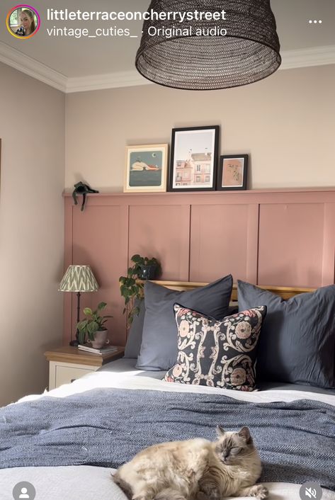 Bedroom Decor Mauve, Cinder Rose Bedroom, Dusty Pink Bedroom Walls, Mauve Bedroom Paint, Dusk Pink Bedroom, Dusty Rose Bedroom Walls, Mauve Bedroom Color Scheme, Dusty Rose Bedroom Ideas, Autumnal Bedroom