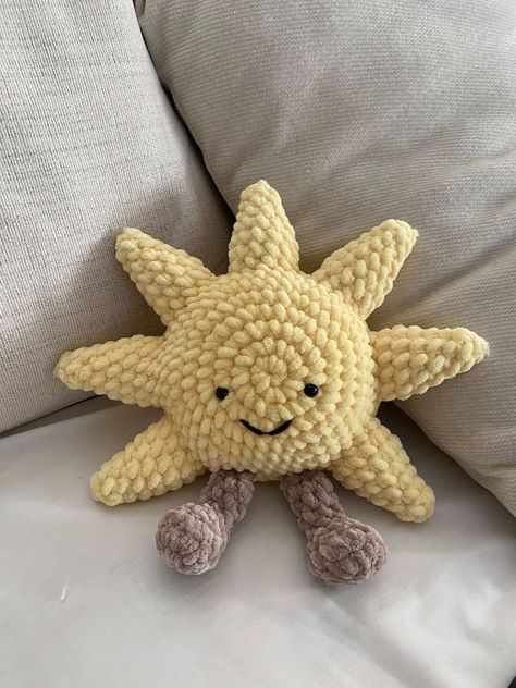 Crochet Jellycat, Crochet Bunny Patterns, Sun Crochet, Bunny Patterns, Crochet Sun, Easy Crochet Animals, Crochet Fairy, Quick Crochet Patterns, Crochet Business