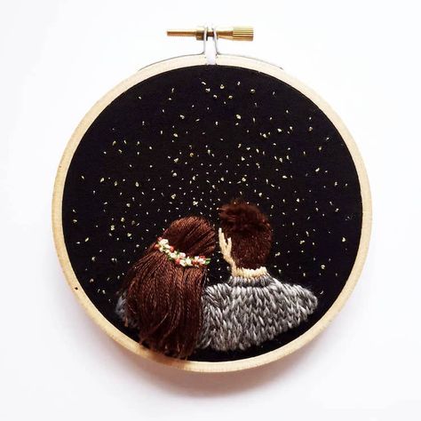 3d Hairstyles, Embroidery Hoop Art Tutorial, Hair Embroidery, Wedding Embroidery Hoop, 3d Hair, Clear Night Sky, Embroidery Hoop Art Diy, Embroidery Stitches Beginner, Embroidery Hoop Wall Art