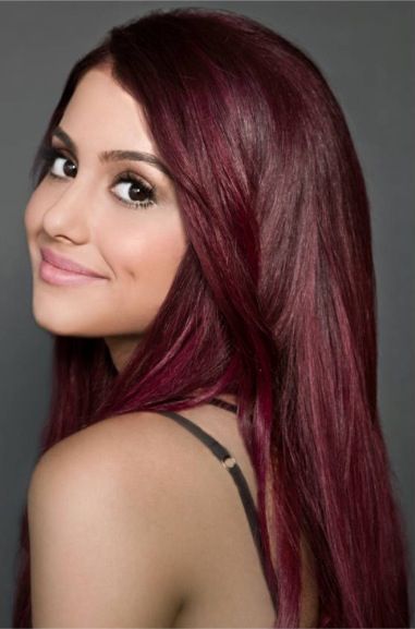 Ariana grande has burgundy hair and a warm skin-tone. I wonder if this would work for someone with olive skin and green eyes? Pelo Color Vino, Brown Hair Color Shades, Wine Hair, Olive Skin Tone, Hair Color Burgundy, Hair Color Shades, Olive Skin, Burgundy Hair, Red Hair Color