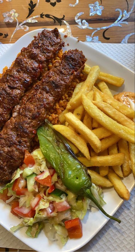 Iraq Food, Turkish Restaurant, Health Fitness Food, Healthy Food Habits, Egyptian Food, Foodie Instagram, Food Babe, Food Therapy, Healthy Food Motivation