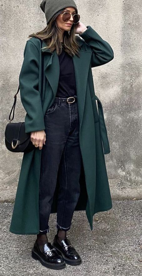 Emerald Green Jacket Outfit, Dark Green Coat Outfit, Formal Outfit Ideas, Teens Outfits, Winter Staples, Mantel Outfit, Looks Adidas, Outfit Ideas Winter, Boots For Winter