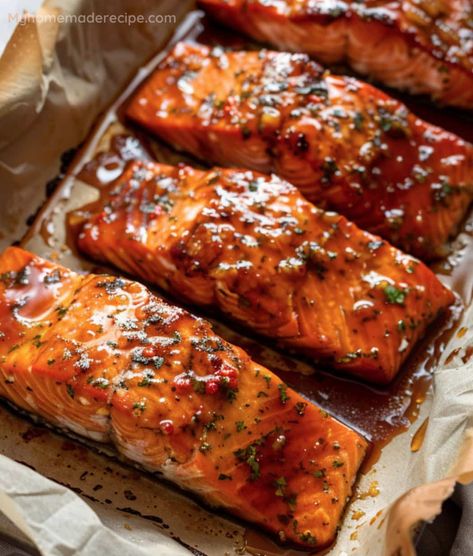 Honey Garlic Butter Baked Salmon, Oven Baked Honey Garlic Salmon, Oven Roasted Salmon Sheet Pan, Salmon Dishes Healthy, Salmon Oven Recipes, Baked Salmon Recipes Easy, Thanksgiving Salmon, Baked Salmon Recipes Oven, Spiced Sweet Potatoes