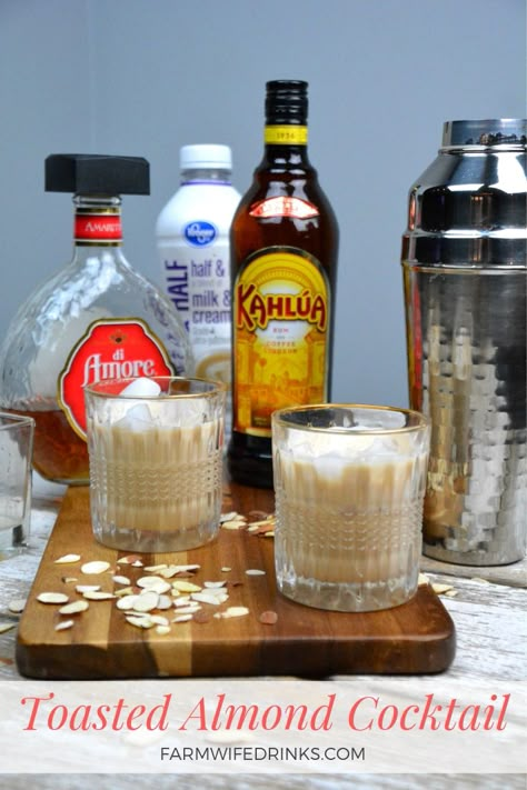 This toasted almond cocktail combines two of my favorite flavors, almond and coffee through amaretto and Kahlua with a cream to pull it all together. #Kahlua #Amaretto #Cocktails Toasted Almond Drink, Kahlua And Milk, Almond Cocktails, Amaretto Cocktails, Almond Drink, Amaretto Drinks, Kahlua Drinks, Citrus Cocktails, Banana Milkshake