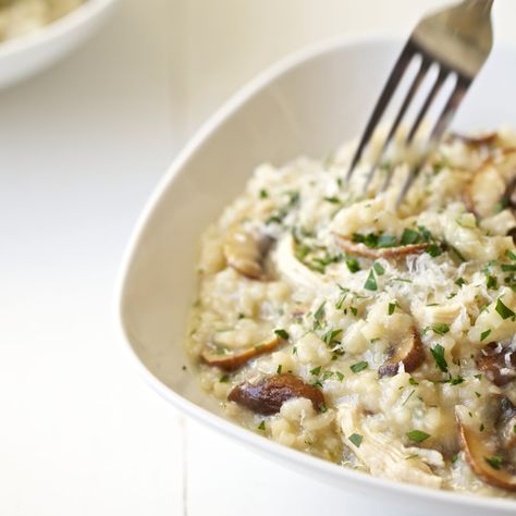 This mushroom and chicken risotto recipe combines browned mushrooms, chicken breast and aborio rice for a deliciously creamy, easy meal. Chicken Risotto Recipe, Mushroom And Chicken, Risotto Recipes Chicken, Chicken Risotto, Mushroom Risotto Recipes, Risotto Recipe, Mushroom Risotto, Risotto Recipes, Gordon Ramsay