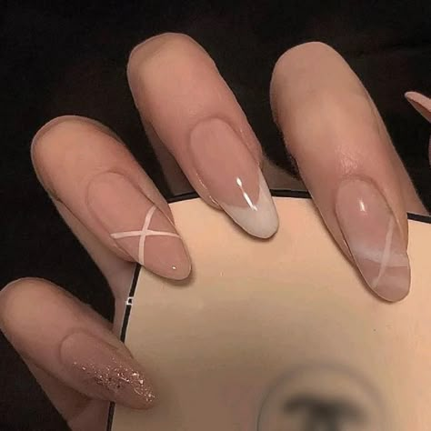 Colored Nail Tips, Heart Nail Designs, Fake Nails With Glue, Makijaż Smokey Eye, Ballerina Nails, Manicures Designs, Girls Nails, Stick On Nails, Nature Tattoos