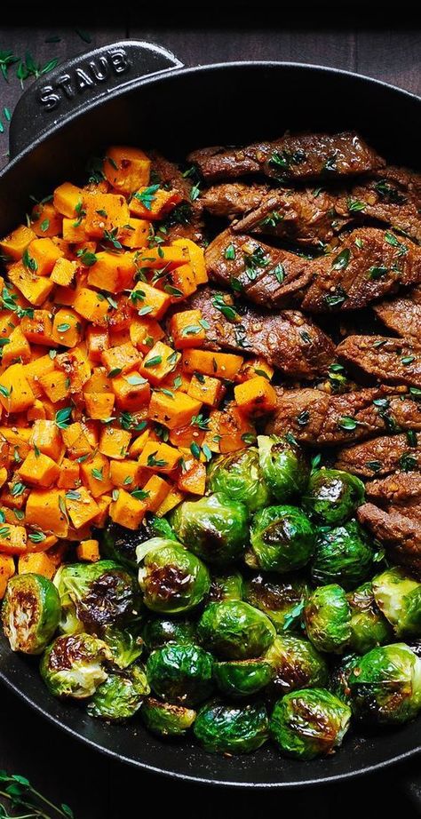 Garlic Butter Steak with Brussels Sprouts and Butternut Squash Fiber Veggies, Brussels Sprouts And Butternut Squash, Brussels Sprouts And Sweet Potatoes, Butter Steak, Garlic Butter Steak, Chicken Easy, Health Dinner, Health Dinner Recipes, Fall Dinner