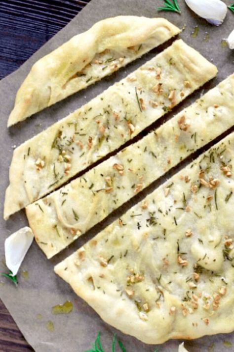 Garlic Flatbread, Gluten Free Flatbread, Paleo Bread, Rosemary Garlic, Low Carb Meal Plan, Flat Bread, Grain Free Recipes, Paleo Breakfast, Gluten Free Diet