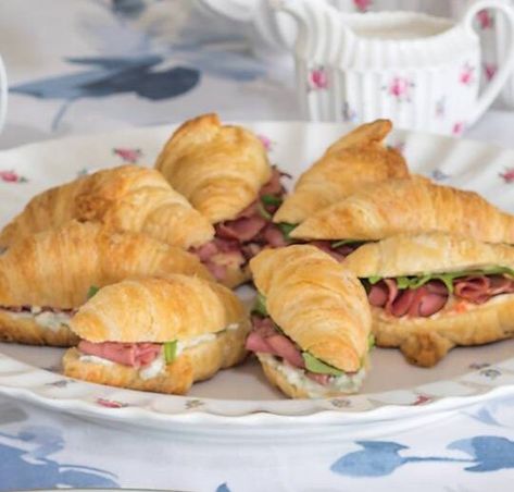 Roast Beef Croissant Sandwiches, Croissant Sandwich Party, Mini Croissant Sandwiches, Roast Beef Tea Sandwiches, Beef Tea, Teacup Ideas, Roast Beef Sandwich Recipes, Turkey And Cranberry, Cheese Spread Recipes