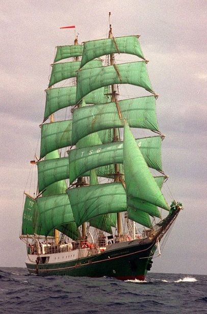 Bark Alexander von Humboldt German Designed Tall ship, "Segelschulschiff" Navi A Vela, Boat Sailing, Old Sailing Ships, Clipper Ship, Sailing Vessel, Yacht Boat, Sail Boat, Tall Ships, Pirate Ship