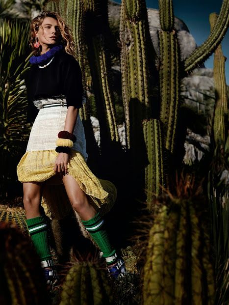 Magazines Update: Vogue UK March 2014 Daria Werbowy Cactus Fashion Editorial, Mario Testino Photography, Testino Photography, Desert Witch, Famous Fashion Photographers, Cactus Fashion, Arty Fashion, Daria Werbowy, David Lachapelle