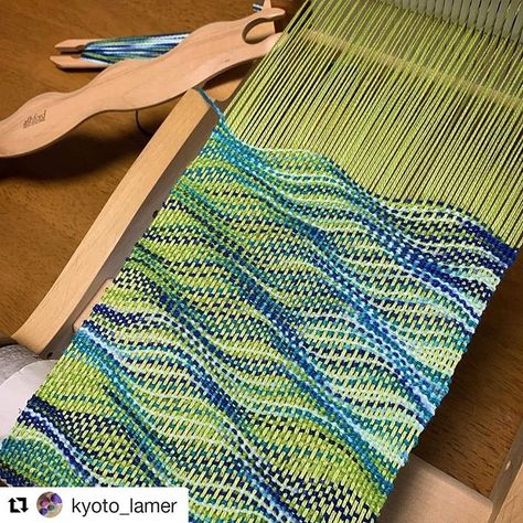 Inkle Weaving Patterns, Rigid Heddle Weaving Projects, Weaving Patterns Loom, Rigid Heddle Weaving Patterns, Saori Weaving, Weaving Machine, Weaving Loom Diy, Inkle Weaving, Weaving Loom Projects