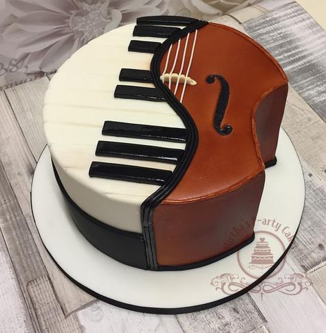 Music Birthday Cakes, Violin Cake, Bolo Musical, Music Themed Cakes, Piano Cakes, Cake Designs For Girl, Music Cakes, Music Cake, Cute Birthday Cakes