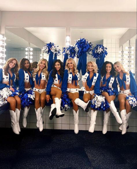 Dallas Cowboys Cheerleader Costume, Famous Cheerleaders, Cheerleader Halloween Costume, Cowboy Cheerleaders, Dallas Cheerleaders, Hot Halloween Outfits, Cheerleader Costume, Cheerleading Uniforms, Dallas Cowboy