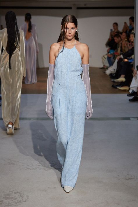 Powder Blue Fashion, Ss 2024 Runway, Powder Blue Outfit, Light Blue Outfit, Blue Runway, Blue Ootd, Sky Blue Outfit, Mame Kurogouchi, Wardrobe For Women