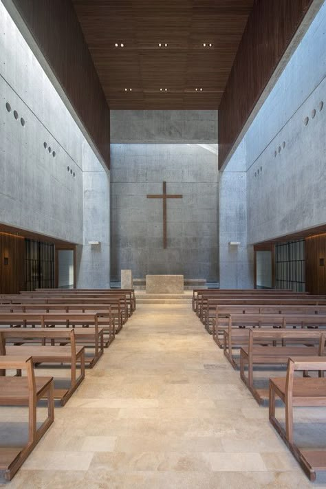 Church Design Architecture, Church Lobby, Church Building Design, Church Inspiration, Church Interior Design, Church Furniture, Modern Church, Church Stage Design, Church Stage