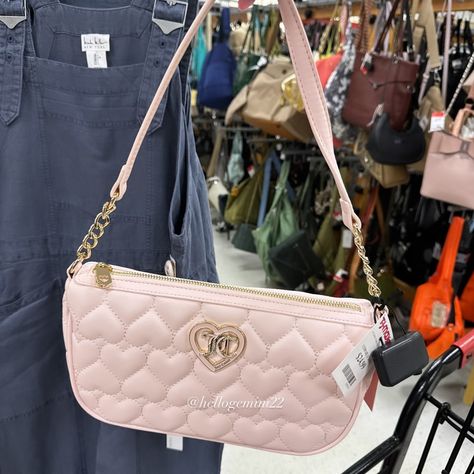 🎀 So many @juicycouture finds this week spotted at @tjmaxx @marshalls @rossdressforless @burlingtondeals 💖 🛍️ Haul soon! 💗 • • • • • ♡ Follow @hellogemini22 for more cuteness! #fyp #fy #fyy #viral #fypage #tjmaxx #tjmaxxfinds #tjmaxxfind #juicycouture #juicycouturebag #pinkpurse #pink #pinklover #everythingpink #juicyfinds #juicycouturetjmaxx #tjmaxxshopping #shop #shopping #shopaholic #letsgoshopping #shopwithme #pinkfinds #cutepurses #rossdressforless #girlygirl #shoppingfinds #burlington... Burlington Finds, Tjmaxx Finds, Juicy Couture Bags, Pink Purse, Cute Purses, Everything Pink, June 22, Girly Girl, Juicy Couture