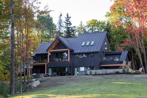 Discover HGTV® Dream Home 2022, luxurious modern mountain cabin located in Warren, Vermont. Hgtv Dream Home 2022, Modern Mountain Cabin, Hgtv House, Storage Inspiration, Cabin Exterior, Hgtv Dream Home, Bathroom Images, Interior Pictures, House Hunters