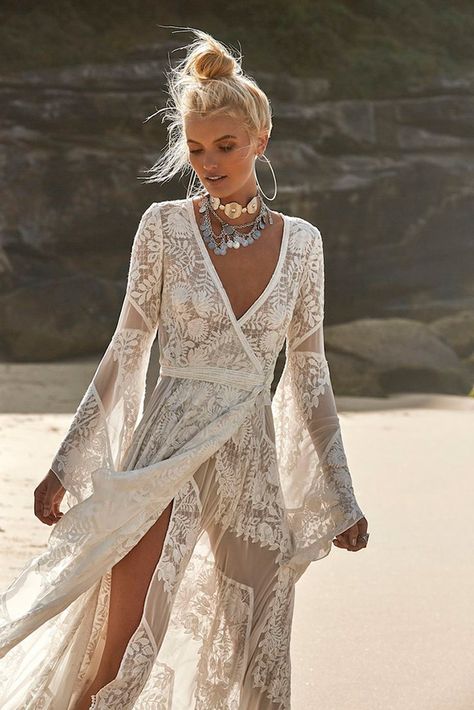 Vetement Hippie Chic, Wedding Dress Vintage Sleeves, Rue De Seine Wedding Dress, Look Hippie Chic, Beach Wearing, Stile Boho Chic, Wedding Dresses Hippie, Boho Chique, Boho Mode