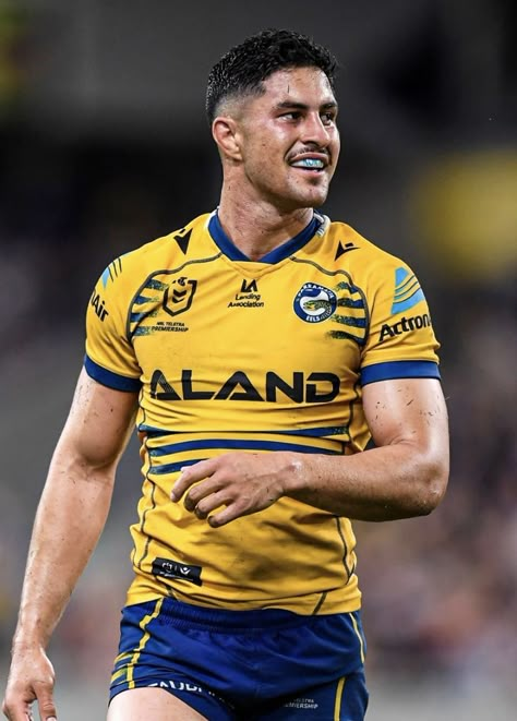 Dylan Brown, Nrl Players, National Rugby League, Hot Rugby Players, Parramatta Eels, House Colour, Rugby Men, Rugby Players, Rugby League