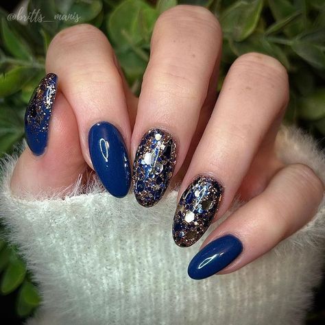 Ravenclaw Nail Designs, Ravenclaw Nails Harry Potter, Harry Potter Nails Ravenclaw, Ravenclaw Nail Art, Hogwarts Nails, Ravenclaw Nails, Hp Nails, Potter Nails, Harry Potter Nails