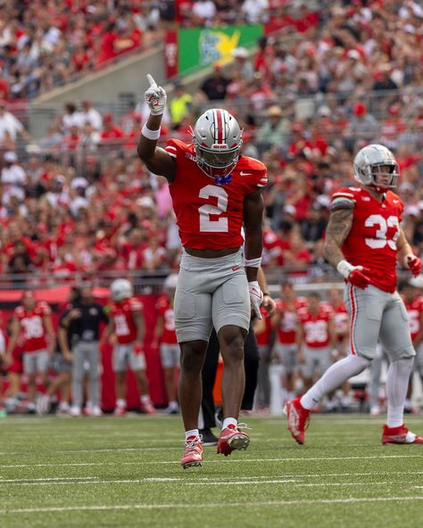 from saturday's @ohiostatefb vs @zipsfb for @thelanternosu: archie griffin dots the i, jeremiah smith's debut, and more Ohio State Wallpaper Aesthetic, Jeremiah Smith, Ohio State Phone Wallpaper, Jeremiah Smith Ohio State, Will Howard Ohio State, Beat Ohio State, Risky Pictures, Ohio State Football, Ohio State Buckeyes