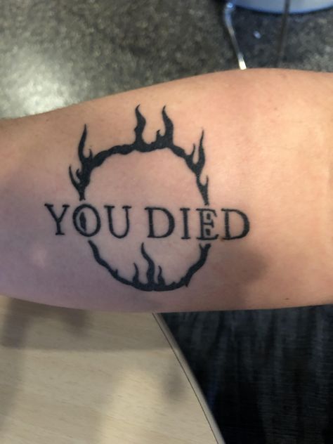 Dark Sign Tattoo done by Steve at Designs By Dana CovingtonKY Dark Sign Dark Souls, Dark Sign Tattoo, Dead By Daylight Tattoo, Dark Souls 3 Tattoo, Dark Souls Tattoo Ideas, Flask Tattoo, Tattoo Biceps, Tattoo Ideas Tumblr, Souls Tattoo