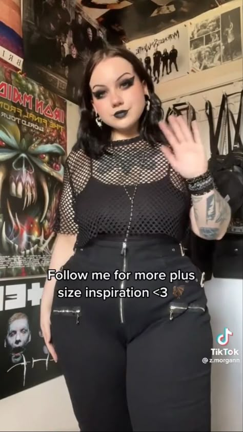 Emo Outfits 2000s Plus Size, Gig Outfit Ideas Plus Size, Dark Maiden Outfits, Gothic Fashion Plus Size, Alt Concert Outfit Plus Size, Comfy Goth Outfits Plus Size, Plus Size Rockstar Girlfriend, Plus Size Outfits Goth, Rockstar Girlfriend Outfit Plus Size