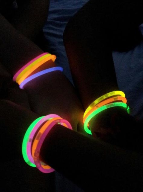 Fun with glow sticks. Glowstick Party Aesthetic, Glow Sticks Aesthetic, Glow Stick Aesthetic, Glowstick Aesthetic, Neon Sleepover, Euphoria Party, Glow Stick Party, Neon Birthday Party, Neon Birthday