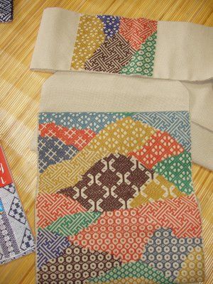 Kogin Embroidery, Embroidery Kimono, Sashiko Pattern, Embroidery Online, Sashiko Embroidery, Embroidery Book, Learn Embroidery, Japanese Embroidery, Japanese Crafts