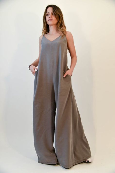 Wide Leg Jumpsuit Pattern, Oversized Romper, Cocktail Jumpsuit, Flowy Jumpsuit, Long Jumpsuit, Womens Jumpsuits, Loose Jumpsuit, Jumpsuit Elegant, Jumpsuit Pattern