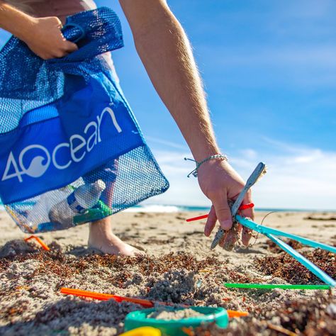 One ocean, one mission. One bracelet, made with post-consumer recycled materials, funds the removal of one pound of trash from the ocean and coastlines. Let's end the ocean plastic crisis together.  . . . @4Ocean #sustainable #ecofriendly #upcycle  #ethicalfashion #plastic #recycle #garbage #plasticpollution #cleanup #oceanconservation #bethechange Environmental Art Projects, Plastic Recycle, Earth Day Projects, Ocean Cleanup, Animal Learning, Beach Clean Up, Clean Ocean, Ozone Layer, Reading Area