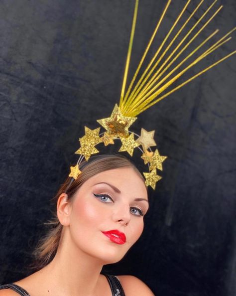 Golden Stars Headdress Golden Comet Star Party Queen Celestial Halloween, Gala Inspiration, Festival Headpiece, Festival Headband, Crown Party, Headpiece Diy, Party Queen, Halo Crown, Space Party