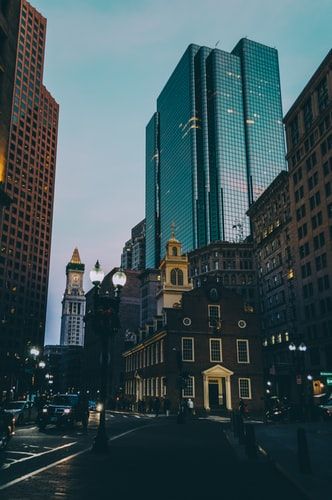 Boston Wallpaper, Boston Pictures, City Playground, Boston Aesthetic, Boston Street, Boston Skyline, Boston Things To Do, Popular Travel Destinations, Paul Revere