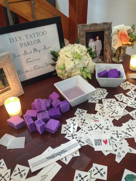 Tattoo Table Wedding, Diy Tattoo Station Birthday Parties, Fake Tattoo Station Party, Temporary Tattoo Booth Party Ideas, Birthday Stations Activities, Temporary Tattoo Party Station, Diy Tattoo Station, Tattoo Station Ideas Birthday Parties, Birthday Party Tattoo Station