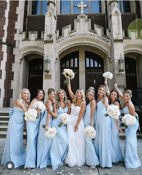 Blue And Beige Wedding, Light Blue Wedding Party, Light Blue Bridal Party, Light Blue And Gold Wedding, Wedding Blue Color Schemes, Blue Bridal Party, Champagne And Blue Wedding, Tan Wedding Colors, Beige Wedding Theme