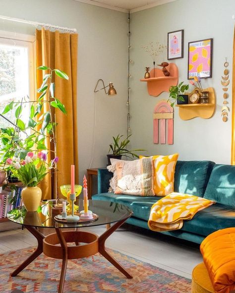 Green Room Yellow Curtains, Living Room With Yellow Sofa, Yellow Curtains Living Room Ideas, Colored Curtains Living Room, Colourful Home Interiors, Living Room Yellow Curtains, Green And Mustard Living Room, Living Room Green Curtains, Green Yellow Living Room