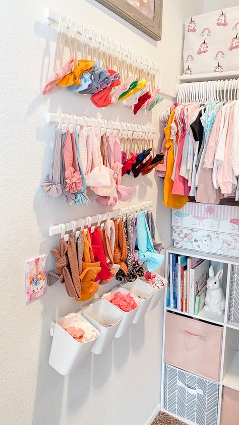 Kids Shop Interior, Baby Boutique Ideas, Baby Clothes Storage Ideas, Kids Boutique Ideas, Childrens Boutique Ideas, Baby Boutique Display, Kids Store Display, Baby Store Display, Bow Rack