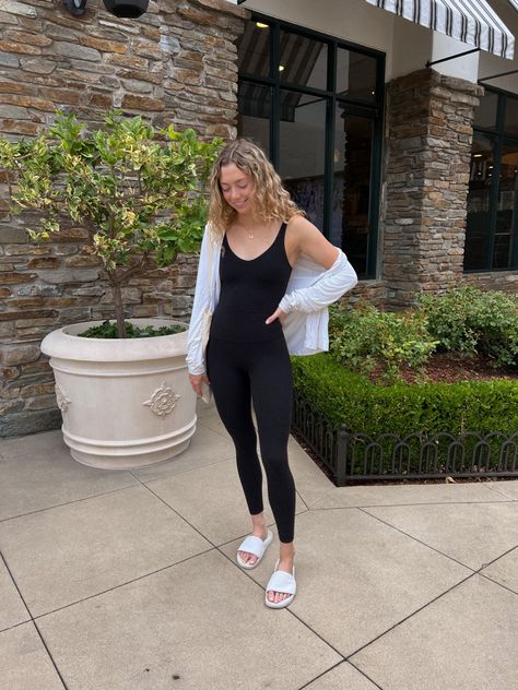 Onsie Outfits Women, Onsie Outfits, Workout Outfit Ideas, Clean Girl Aesthetic, Fashionable Clothes, Womens Slides, Workout Outfit, Clean Girl, Summer Outfits Women