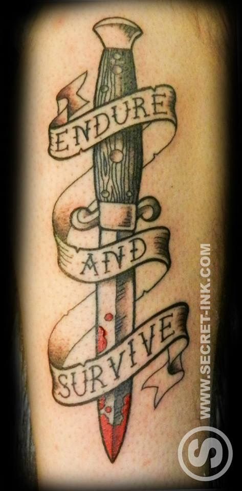 neo traditional knife or dagger tattoo Chef Tattoo, Knife Tattoo, Tattoo Traditional, Old School Tattoo Designs, Dagger Tattoo, Trendy Tattoos, Old School Tattoo, Piercing Tattoo, A Tattoo