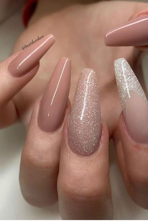 Ongles Beiges, Champagne Nails, Glamour Nails, Beige Nails, Casual Nails, Cream Nails, Classy Nails, Fancy Nails, Chic Nails