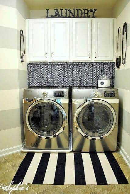 Great laundry room makeover ideas for every style and step-by-step instructions to update your laundry room. Plus a great laundry room mobile home remodel! Striped Dresser, Small Laundry Rooms, Viria, Small Laundry Room, Small Laundry, Laundry Room Storage, Laundry Mud Room, Rooms Reveal, Laundry Room Makeover