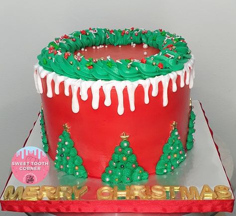 red and green cake with white drip Red And Green Cake, Christmas Themed Cake, Green Cake, Red Cake, White Frosting, Drip Cakes, Green Trees, Green Design, Themed Cakes