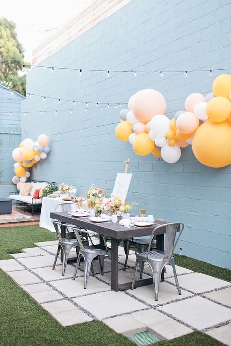 Spring Backyard, Backyard Baby Showers, Beautiful Cheese Board, Spring Baby Shower, Wedding Party Ideas, 100 Layer Cake, Pretty Party, Baby Shower Planning, Gender Neutral Baby Shower