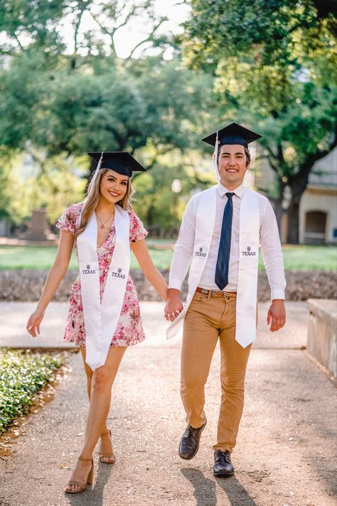 Cap And Gown Photos Couple, Boyfriend And Girlfriend Graduation Pics, College Graduation Couple Photos, High School Senior Picture Ideas Couple, Graduation Picture Ideas Couple, Couples Cap And Gown Pictures, Couples Graduation Photos, Couple Grad Pics, Couple Graduation Pictures High Schools