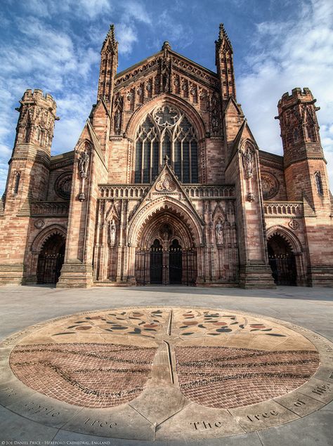 Cathedral Exterior, Hereford England, Hereford Cathedral, Gloucester Cathedral, Dream Trips, Cathedral Church, Awesome Pictures, Hereford, Interesting Places