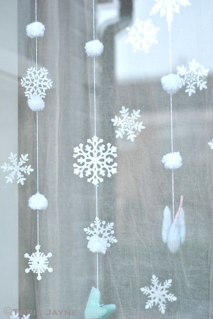 Snowflakes & pom pom snowballs | Blogged at Torie Jayne.com … | Flickr Diy Christmas Fireplace, Winter Wonderland Decorations, Frozen Themed Birthday Party, Christmas Fireplace Decor, Seni Dan Kraf, Winter Wonderland Party, Winter Wonderland Christmas, Office Christmas Decorations, Snowflake Decorations