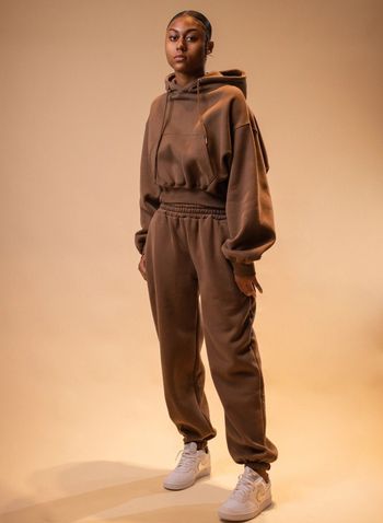 Two Piece Sweat Suit Outfit, Hoodie And Sweatpants Set, Matching Tracksuit, Hoodie And Joggers, Joggers Set, Sweatpants Outfit, Joggers Outfit, Womens Hoodies, Hoodie And Sweatpants